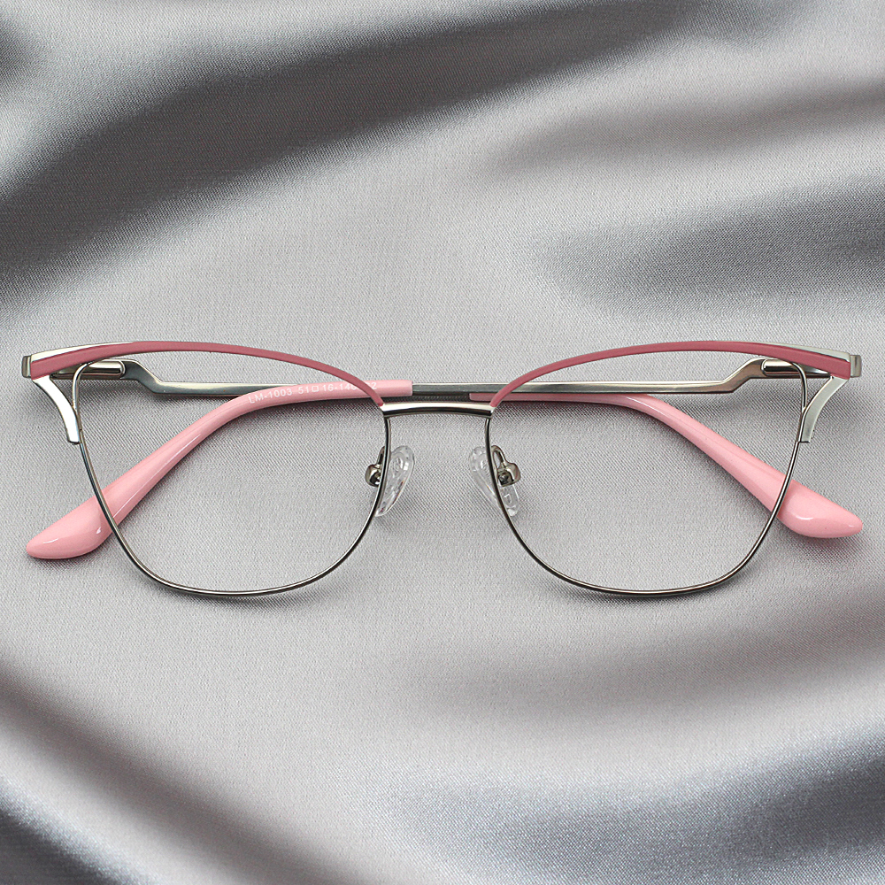 Cadre de spécifications métalliques