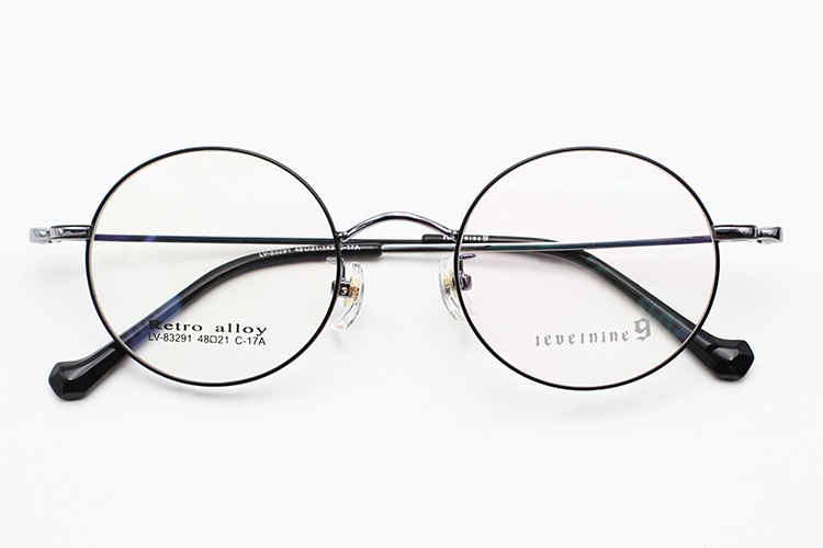 Lunettes rondes à bords fins_C17A