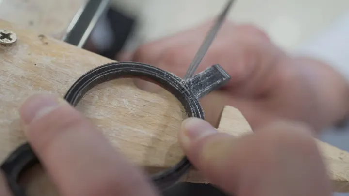 Comment fabriquer des montures de lunettes ?