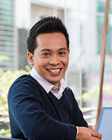 Distributeur de lunettes au Vietnam, Dien