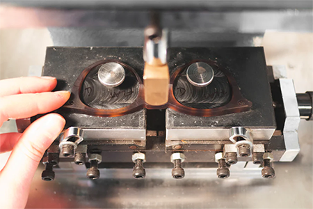 Fabrication de montures en acétate