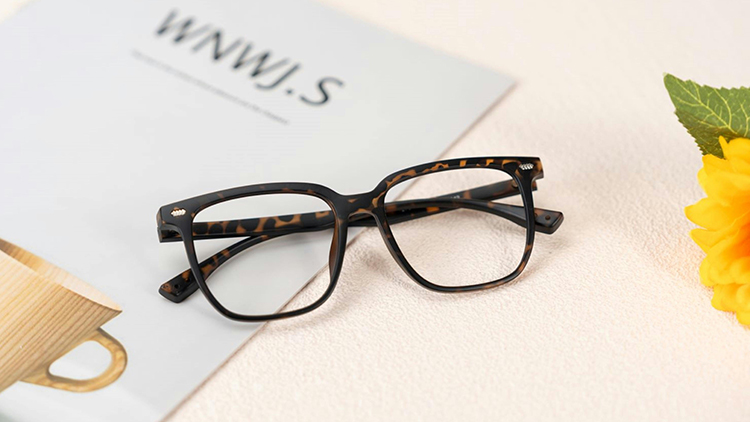 Que sont les montures de lunettes en ac&eacute;tate