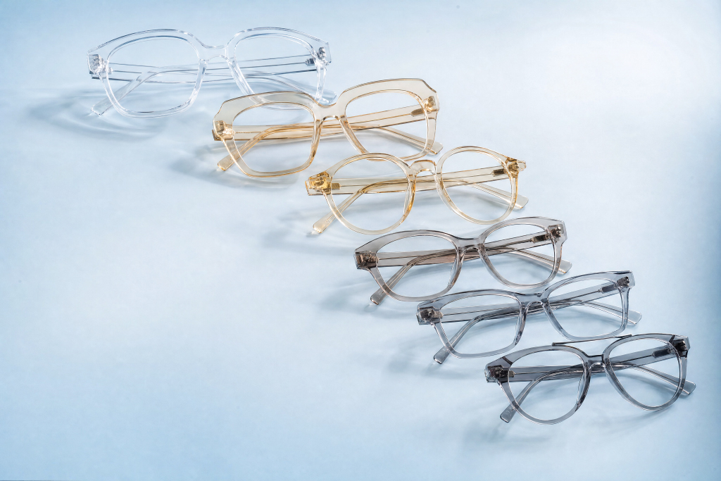 &Eacute;volution des couleurs-—-De-Crystal-Clair-&agrave;-Teint&eacute;-Transparence.jpg